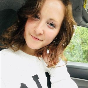 Meet your Posher, Dayna